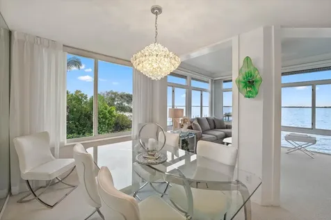 2370 Ne Ocean Boulevard Stuart FL 34996