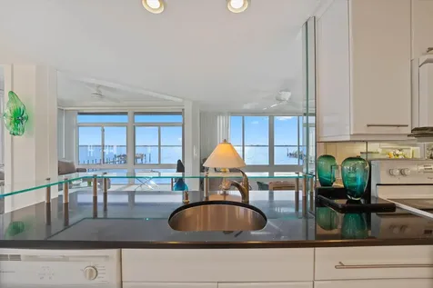 2370 Ne Ocean Boulevard Stuart FL 34996