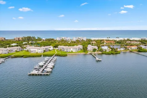 2370 Ne Ocean Boulevard Stuart FL 34996