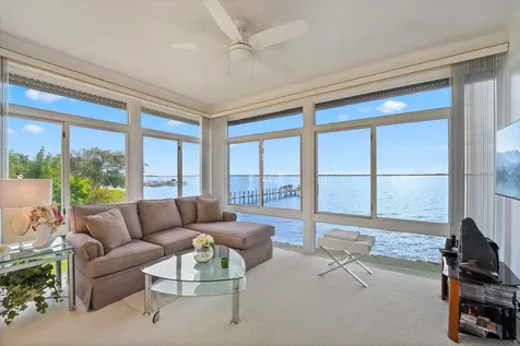 2370 Ne Ocean Boulevard Stuart FL 34996