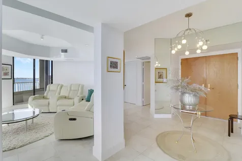 5250 N Ocean Drive Singer Island FL 33404
