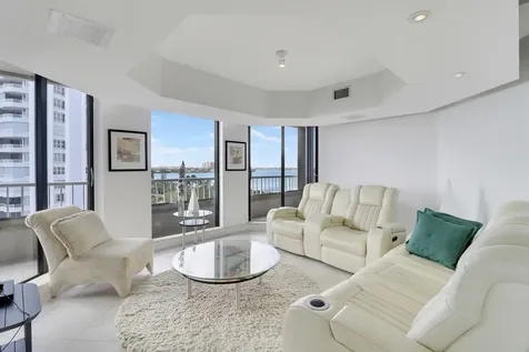5250 N Ocean Drive Singer Island FL 33404