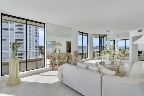 5250 N Ocean Drive Singer Island FL 33404