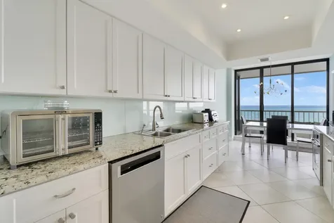 5250 N Ocean Drive Singer Island FL 33404