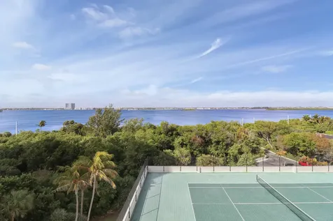 5250 N Ocean Drive Singer Island FL 33404