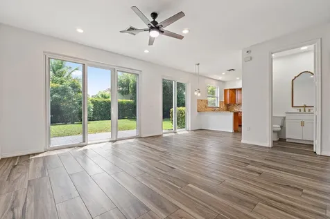 2737 Pienza Circle Royal Palm Beach FL 33411