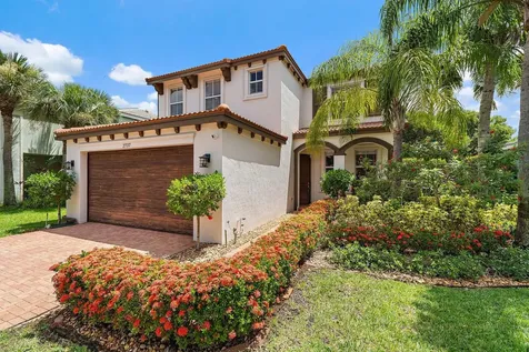 2737 Pienza Circle Royal Palm Beach FL 33411