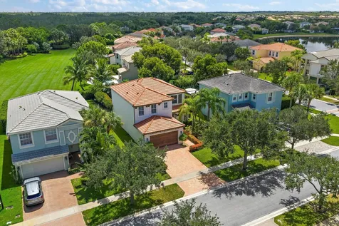 2737 Pienza Circle Royal Palm Beach FL 33411