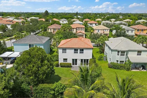 2737 Pienza Circle Royal Palm Beach FL 33411