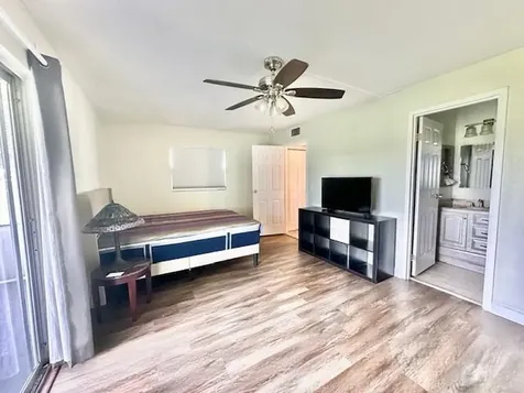 162 Waterford G Delray Beach FL 33446