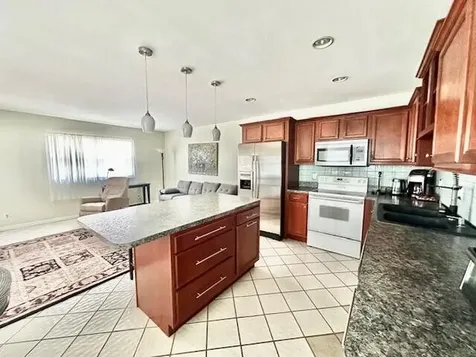 162 Waterford G Delray Beach FL 33446