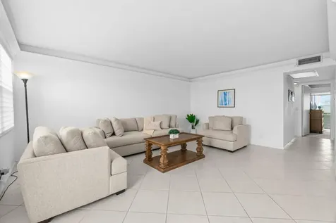4013 Yarmouth A Boca Raton FL 33434