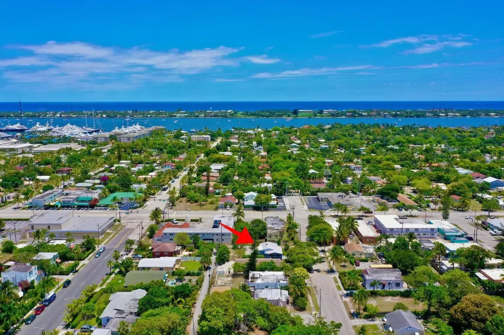 611 35th Street West Palm Beach FL 33407