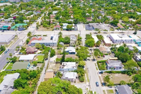 611 35th Street West Palm Beach FL 33407