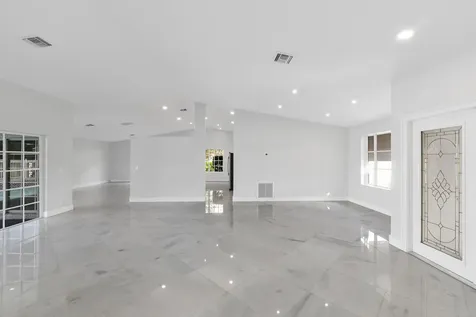 6000 Nw 63 Place Parkland FL 33067