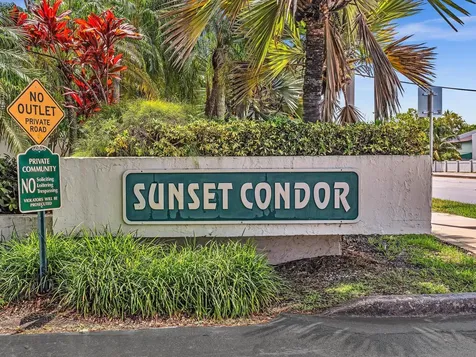 10830 Sw 72nd Street Miami FL 33173