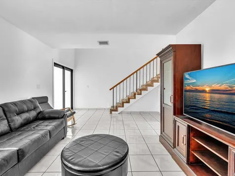 10830 Sw 72nd Street Miami FL 33173