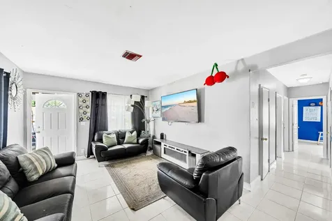 808 41st Street West Palm Beach FL 33407
