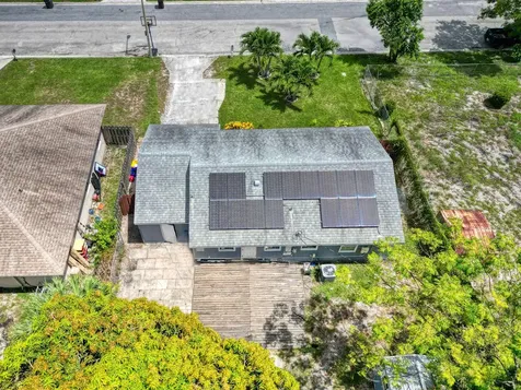 808 41st Street West Palm Beach FL 33407