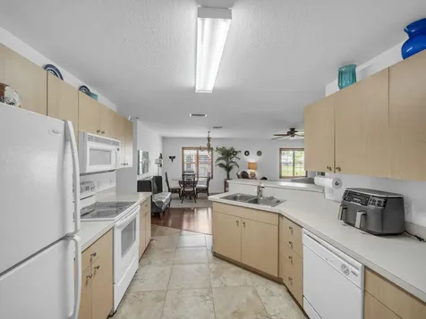 73 Golf Drive Port Saint Lucie FL 34952