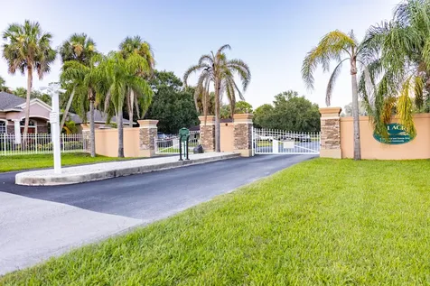 1402 Se 12th Drive Okeechobee FL 34974