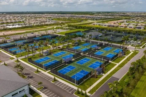13566 Sw Brightside Way Port Saint Lucie FL 34987