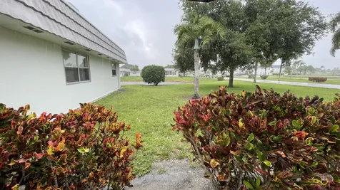 166 Valencia G Delray Beach FL 33446