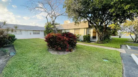 166 Valencia G Delray Beach FL 33446