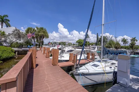 2753 Ne 15th Street Pompano Beach FL 33062