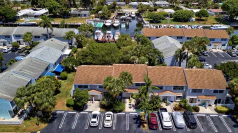 2753 Ne 15th Street Pompano Beach FL 33062