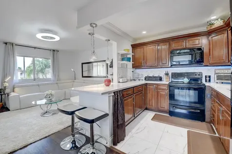 123 Saxony C Delray Beach FL 33446