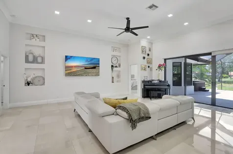 10099 Canoe Brook Circle Boca Raton FL 33498