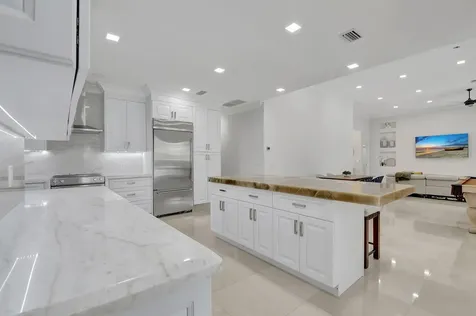 10099 Canoe Brook Circle Boca Raton FL 33498