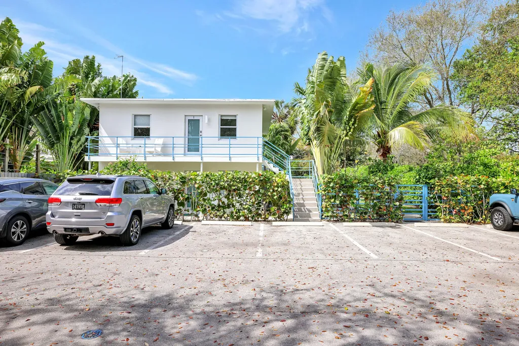 625 NE 13th Avenue Fort Lauderdale FL 33304