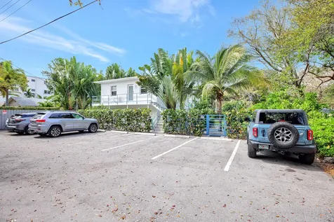 625 NE 13th Avenue Fort Lauderdale FL 33304