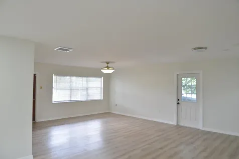 3005 Tennessee Avenue Fort Pierce FL 34947