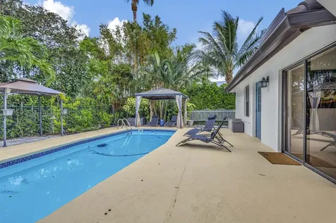 1915 Newhaven Avenue Wellington FL 33414