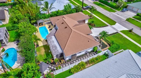 1915 Newhaven Avenue Wellington FL 33414