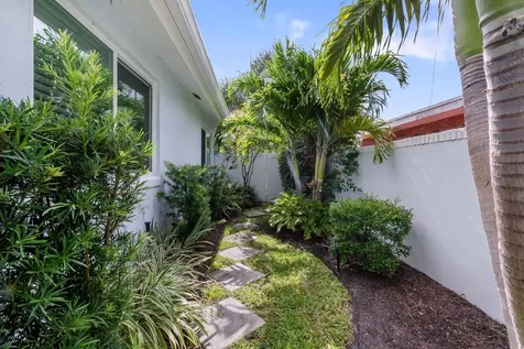 2122 Northridge Road Delray Beach FL 33444