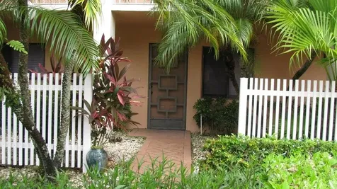 7260 Kinghurst Drive Delray Beach FL 33446