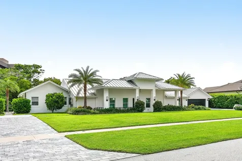 11863 Lake Shore Place North Palm Beach FL 33408