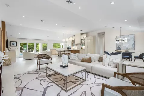 11863 Lake Shore Place North Palm Beach FL 33408