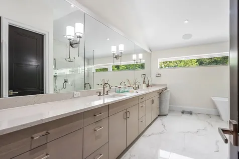11863 Lake Shore Place North Palm Beach FL 33408