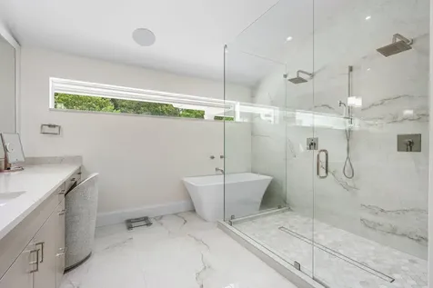 11863 Lake Shore Place North Palm Beach FL 33408