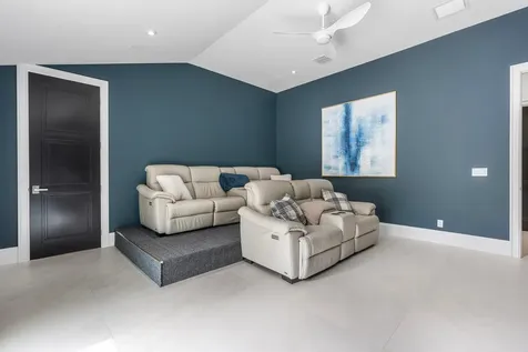 11863 Lake Shore Place North Palm Beach FL 33408