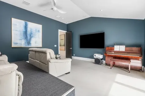 11863 Lake Shore Place North Palm Beach FL 33408