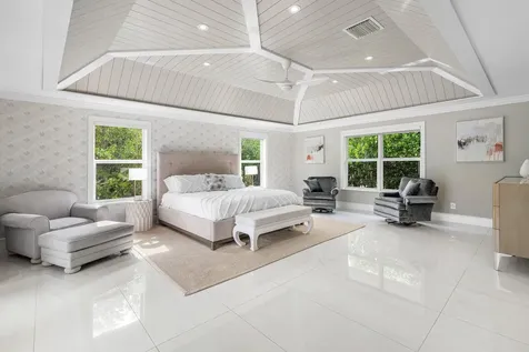 11863 Lake Shore Place North Palm Beach FL 33408