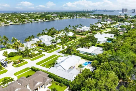 11863 Lake Shore Place North Palm Beach FL 33408