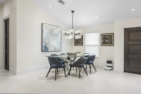 11863 Lake Shore Place North Palm Beach FL 33408