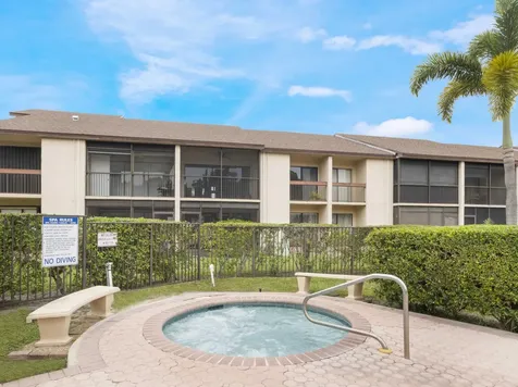 2241 Sw 15th Street Deerfield Beach FL 33442